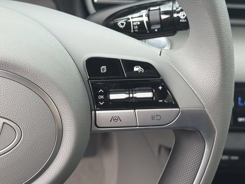 New 2026 Hyundai Elantra Hybrid FWD image 26
