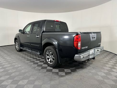 Used 2019 Nissan Frontier SL AWD/4WD image 4