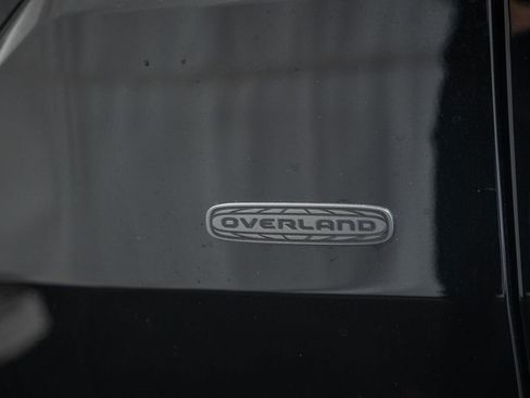 New 2026 Jeep Cherokee Overland image 7