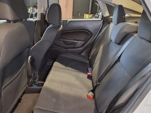 Used 2015 Ford Fiesta SE FWD image 19