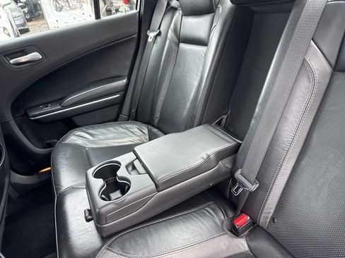 Used 2021 Dodge Charger SXT w/ Leather Interior Group RWD image 25