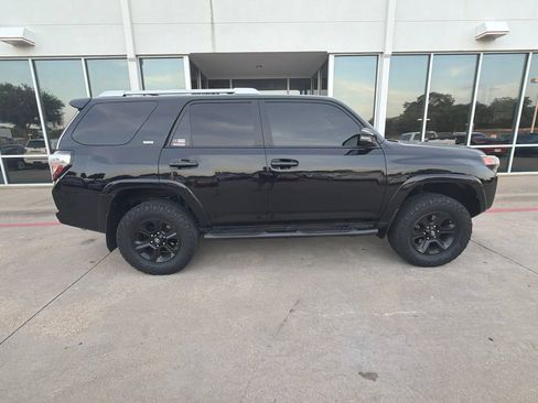 Used 2016 Toyota 4Runner SR5 Premium RWD image 5