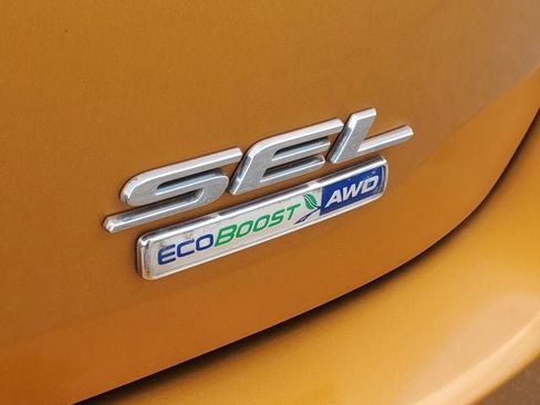 Used 2016 Ford Edge SEL w/ Equipment Group 201A AWD/4WD image 28