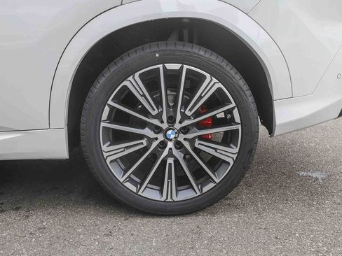 New 2026 BMW X2 xDrive28i w/ Technology Package AWD/4WD image 8