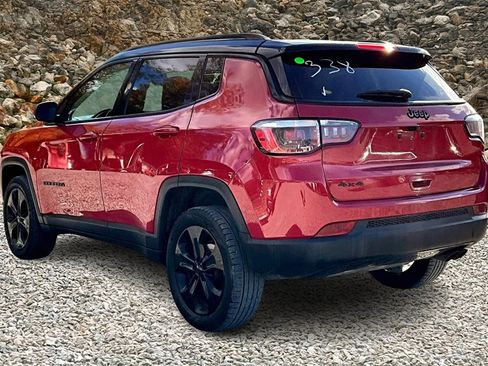 Used 2018 Jeep Compass Latitude image 10