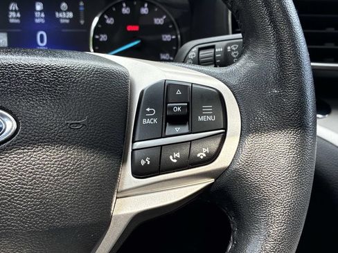 Used 2023 Ford Explorer XLT w/ Equipment Group 202A AWD/4WD image 27