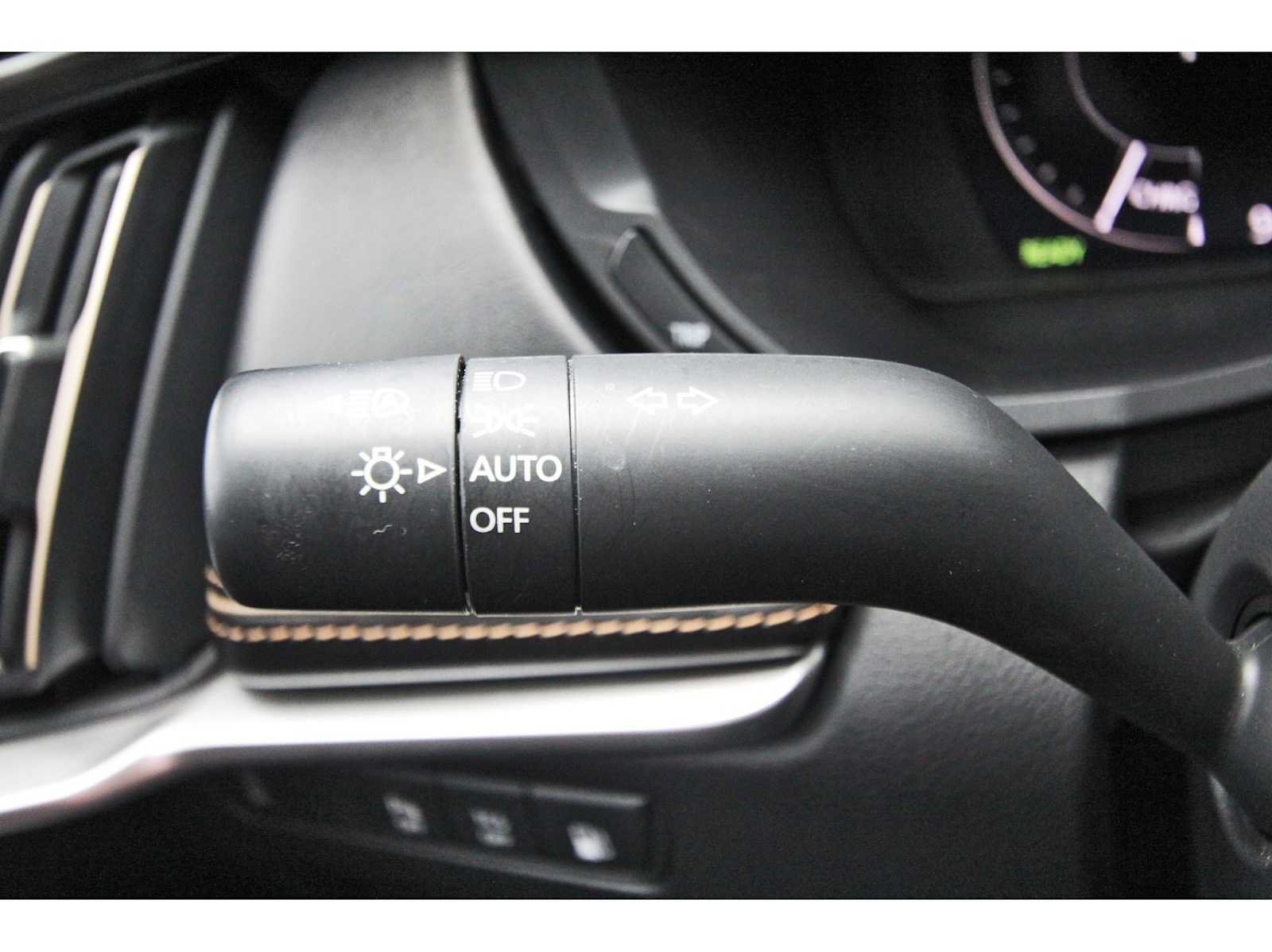 Used 2024 MAZDA CX-90 Plug-In Hybrid w/ Premium Plus AWD/4WD image 18