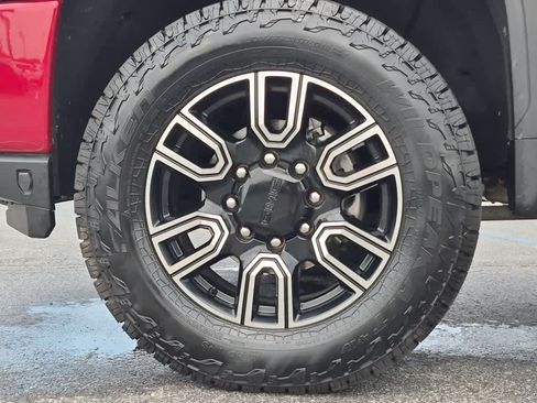 Used 2020 GMC Sierra 2500 AT4 w/ AT4 Premium Package AWD/4WD image 6