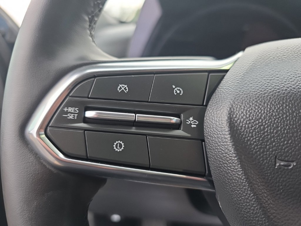 Used 2026 Chevrolet Equinox LT AWD/4WD image 31