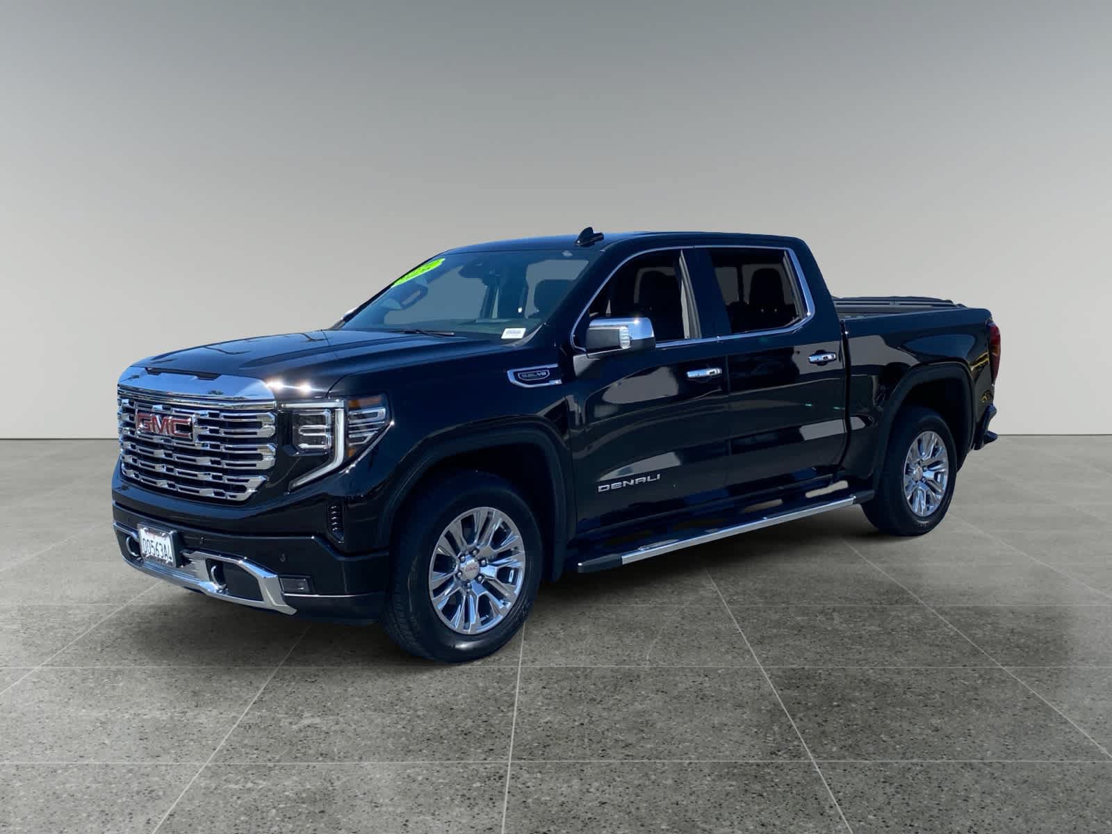 Used 2026 GMC Sierra 1500 Denali w/ Technology Package RWD image 1