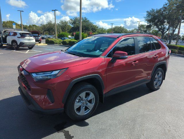 Used 2025 Toyota RAV4 XLE w/ Convenience Package AWD/4WD image 14