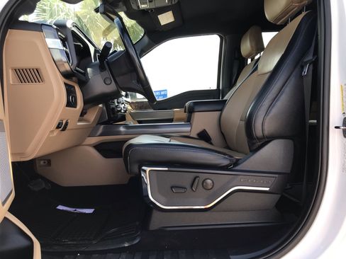 Used 2024 Ford F350 Lariat w/ Sport Appearance Package image 13