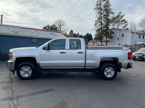 Used 2015 Chevrolet Silverado 2500 W/T w/ Snow Plow Prep Package image 3