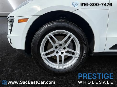 Used 2018 Porsche Macan Sport Edition AWD/4WD image 25