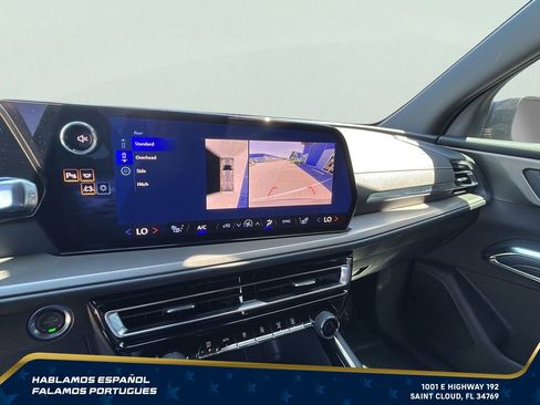 Certified 2026 Chevrolet Traverse LT w/ Driver Confidence Package FWD image 20