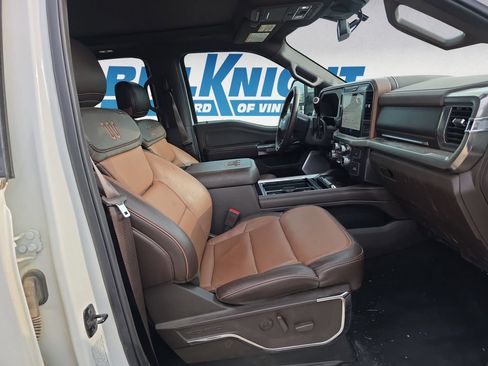 Used 2025 Ford F450 King Ranch w/ Chrome Package AWD/4WD image 15
