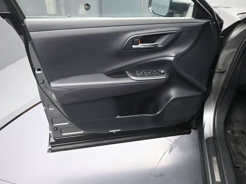 Certified 2023 Toyota Crown AWD/4WD image 19