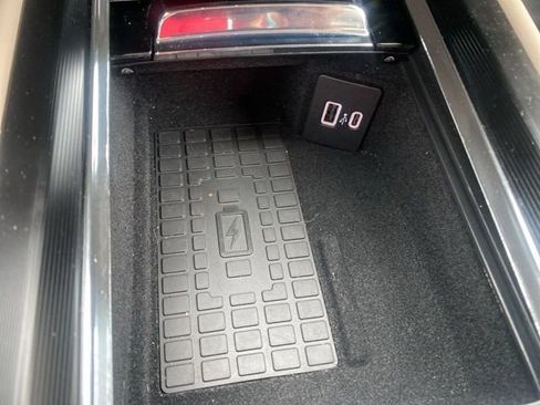 Used 2025 Lincoln Corsair FWD w/ Equipment Group 101A image 18