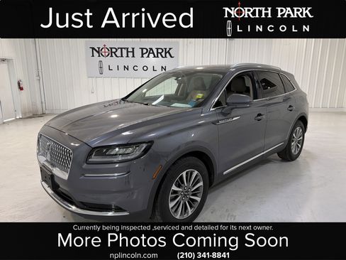 Used 2022 Lincoln Nautilus FWD w/ Premium Package image 1