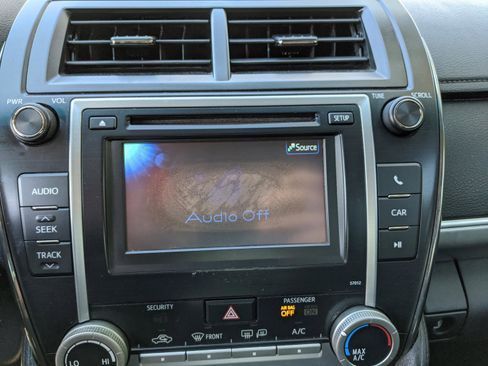 Used 2012 Toyota Camry SE image 22