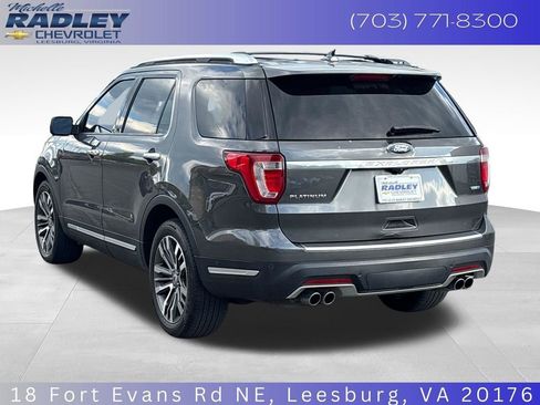 Used 2018 Ford Explorer Platinum AWD/4WD image 3