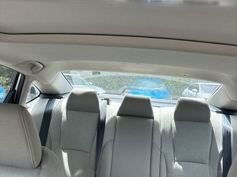 Used 2025 Honda Accord SE image 17