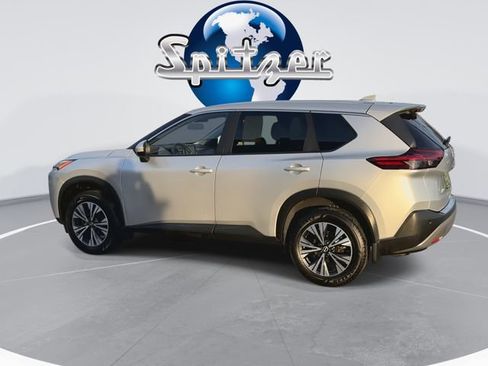 Used 2023 Nissan Rogue SV image 7