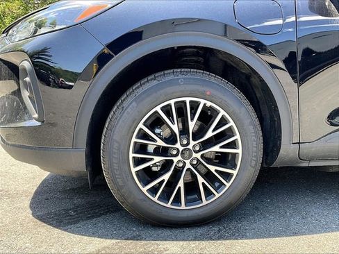 New 2025 Ford Escape Base w/ Class II Trailer Tow Package image 13