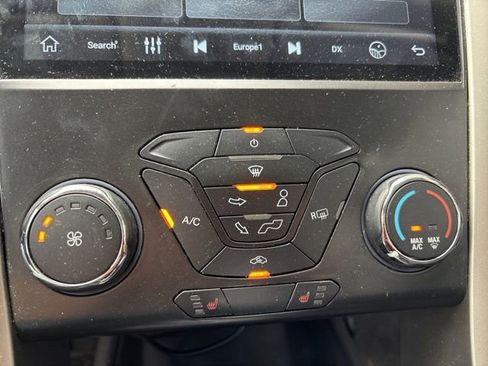 Used 2014 Ford Fusion SE w/ Equipment Group 202A AWD/4WD image 10
