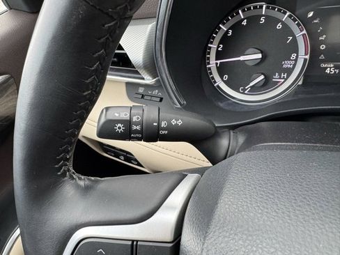 Certified 2022 Toyota Highlander Platinum image 33