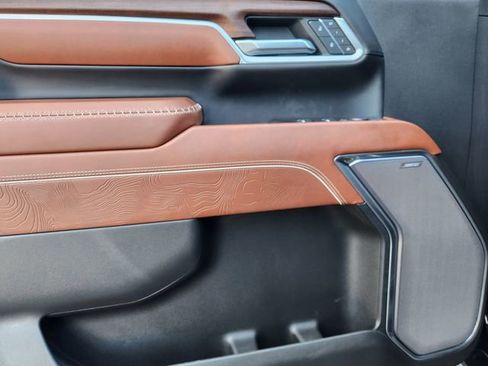 Used 2025 GMC Sierra 2500 Denali Ultimate image 20