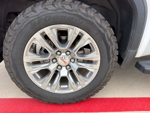 Used 2023 GMC Sierra 1500 Denali RWD image 15