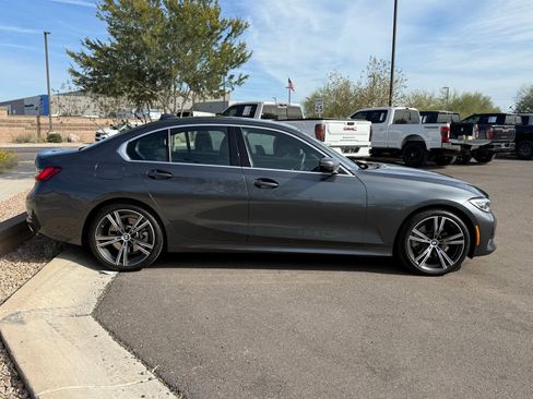 Used 2022 BMW 330i Sedan w/ Premium Package image 2