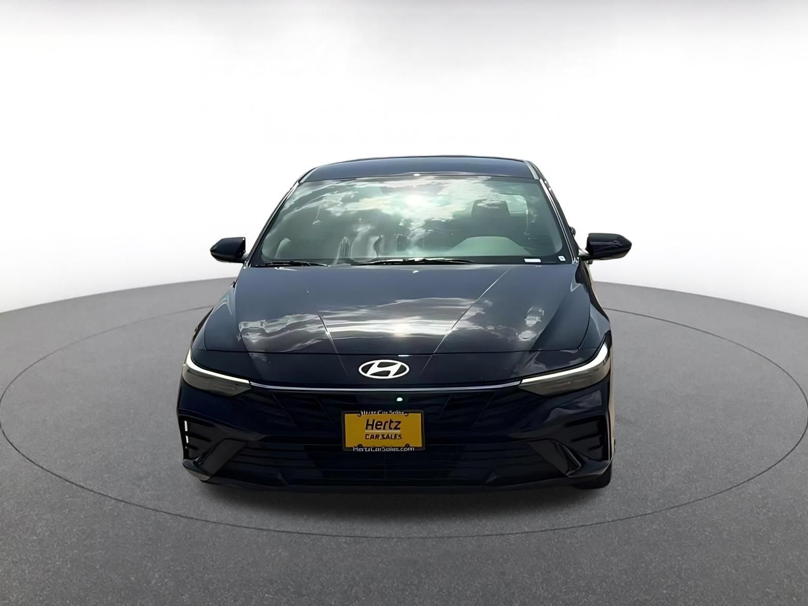 Used 2026 Hyundai Elantra Sport FWD image 3