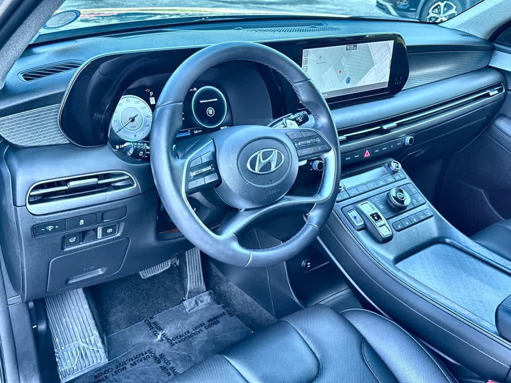 Used 2024 Hyundai Palisade Limited FWD image 13