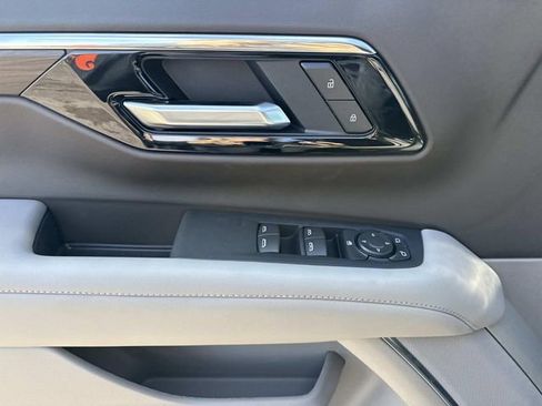 New 2026 Chevrolet Tahoe LS image 40