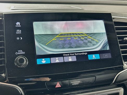 Used 2021 Honda Pilot Touring image 22
