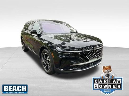 Used 2025 Lincoln Nautilus Premier w/ Equipment Group 102A image 1