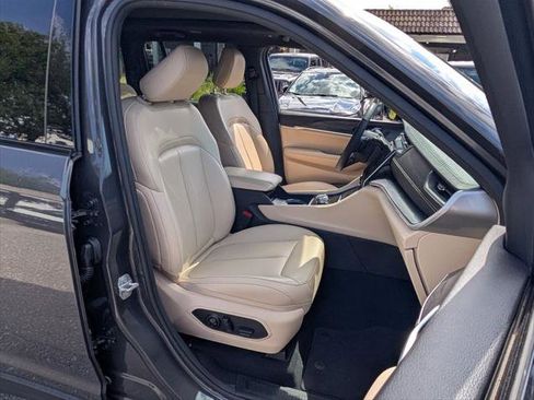 Certified 2024 Jeep Grand Cherokee Limited AWD/4WD image 20