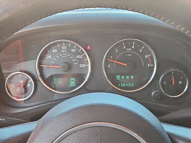 Used 2013 Jeep Wrangler Unlimited Sahara w/ Dual Top Group AWD/4WD image 14