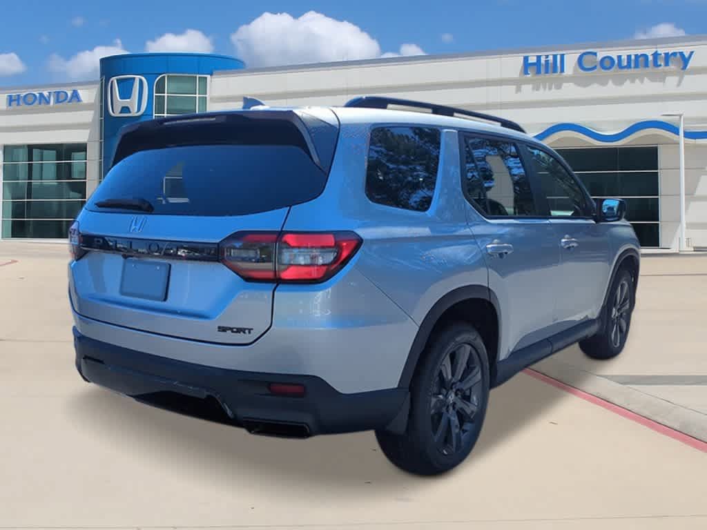 New 2026 Honda Pilot Sport image 5