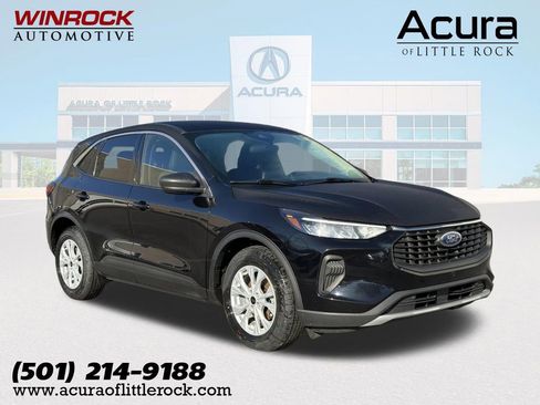 Used 2023 Ford Escape Active w/ Cold Weather Package FWD image 1