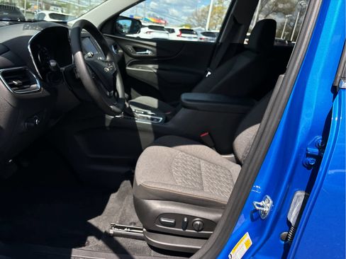 Certified 2024 Chevrolet Equinox LT w/ LPO, Floor Liner Package AWD/4WD image 9