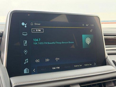 Used 2024 Chevrolet Tahoe High Country image 17