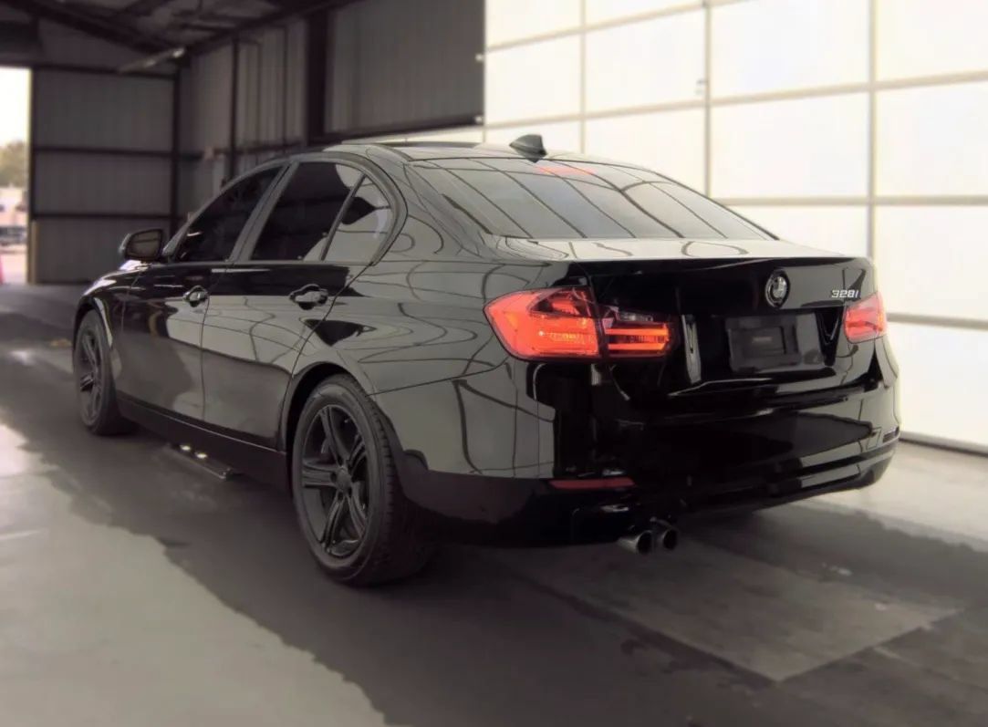 Used 2015 BMW 328i Sedan RWD image 2