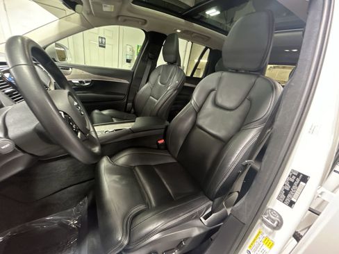Used 2023 Volvo XC90 B6 Ultimate w/ Lounge Package AWD/4WD image 21