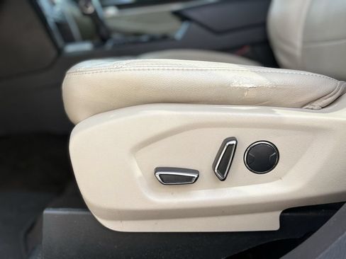 Used 2018 Ford Explorer Limited FWD image 14
