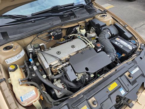 Used 2000 Chevrolet Cavalier LS w/ Preferred Equipment Group 2 FWD image 31