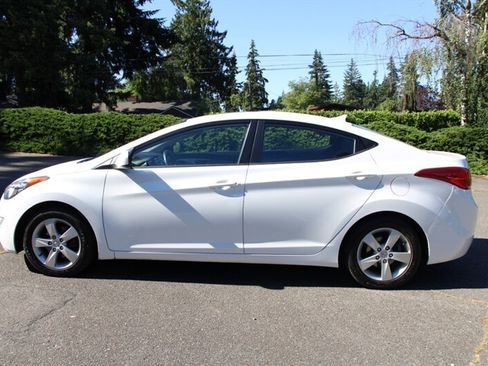 Used 2012 Hyundai Elantra GLS FWD image 13