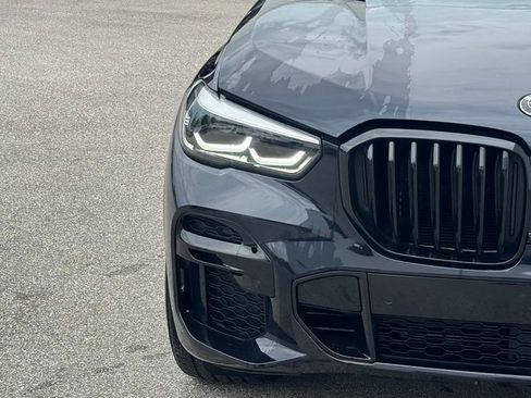 Used 2022 BMW X5 xDrive40i w/ M Sport Package AWD/4WD image 6